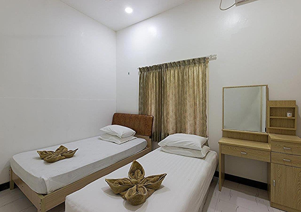 Hotel Surf Trip Maldives Thulusdhoo