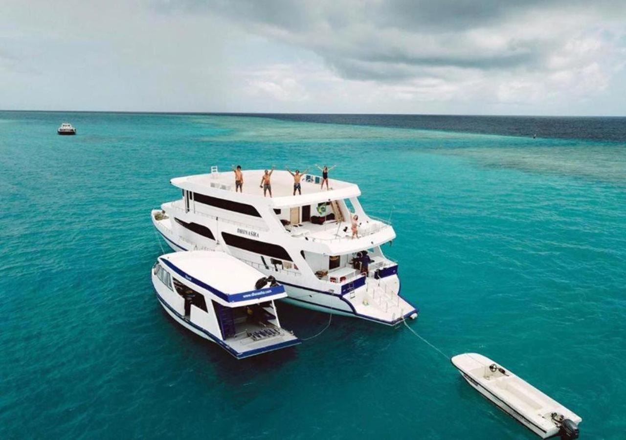 Hotel Surf Trip Maldives