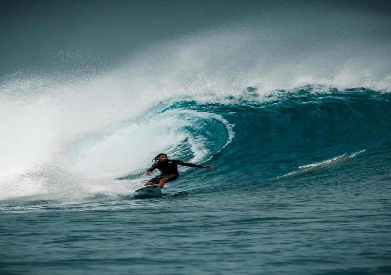 Surf Trip Maldives 3* Thulusdhoo